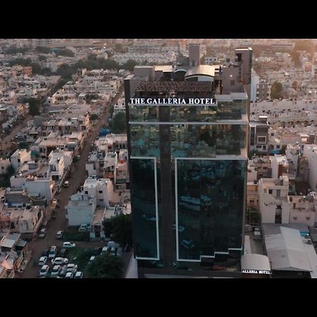 THE GALLERIA HOTEL  Rajkot Extérieur photo