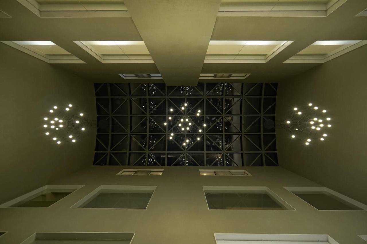 THE GALLERIA HOTEL  Rajkot Extérieur photo